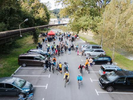 Otvoritev kolesarske CE-SˇT-SˇE-147